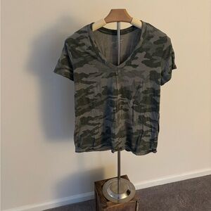 Universal Thread Green Boxy Short Sleeve T-Shirt